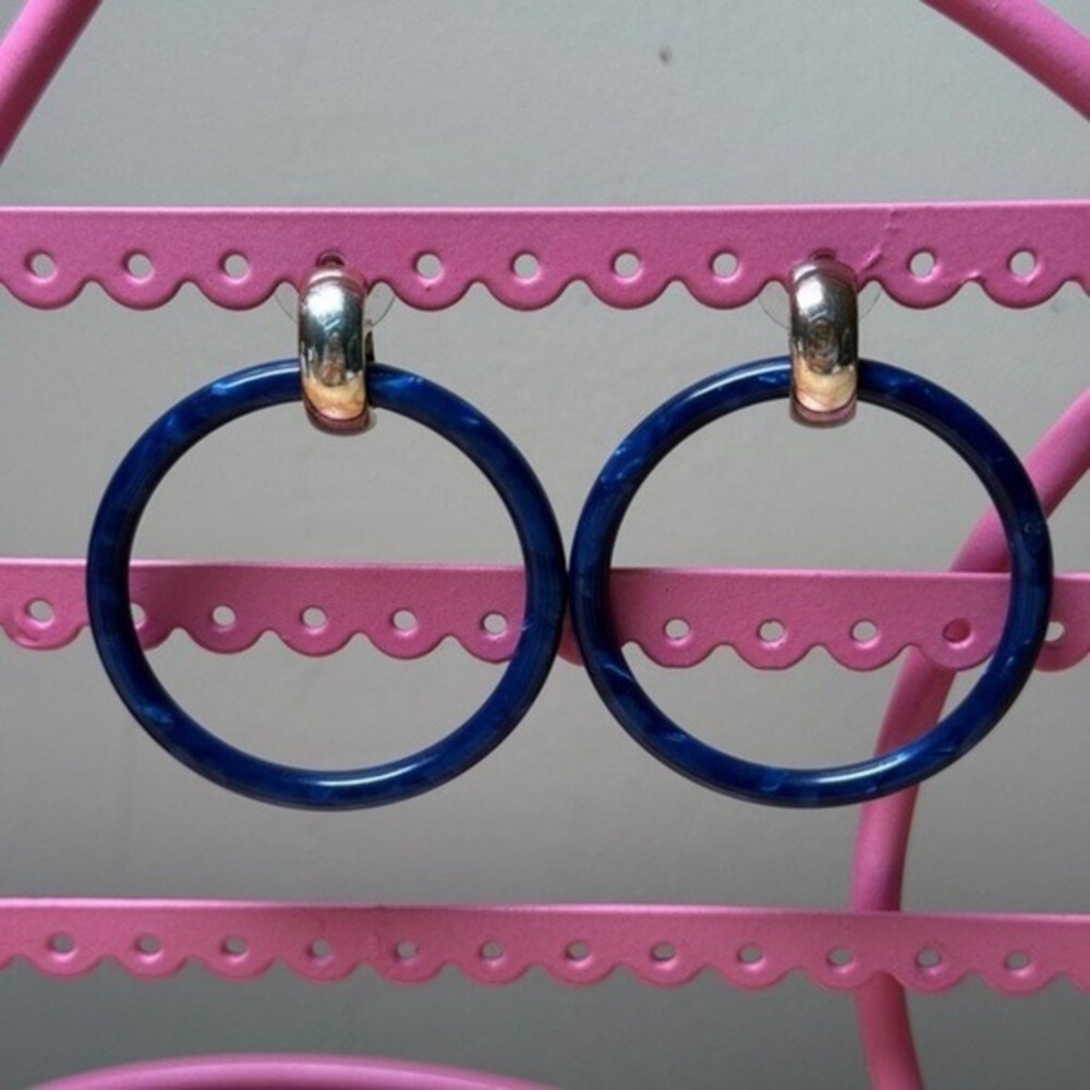DKNY Hoop Earrings Vintage, retro, bold,‎ statement, classic, casual, chunky,